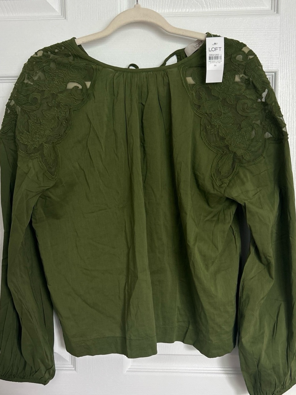LOFT NWT Olive Green Embroidered Shoulder Long-Sleeve Top Size M